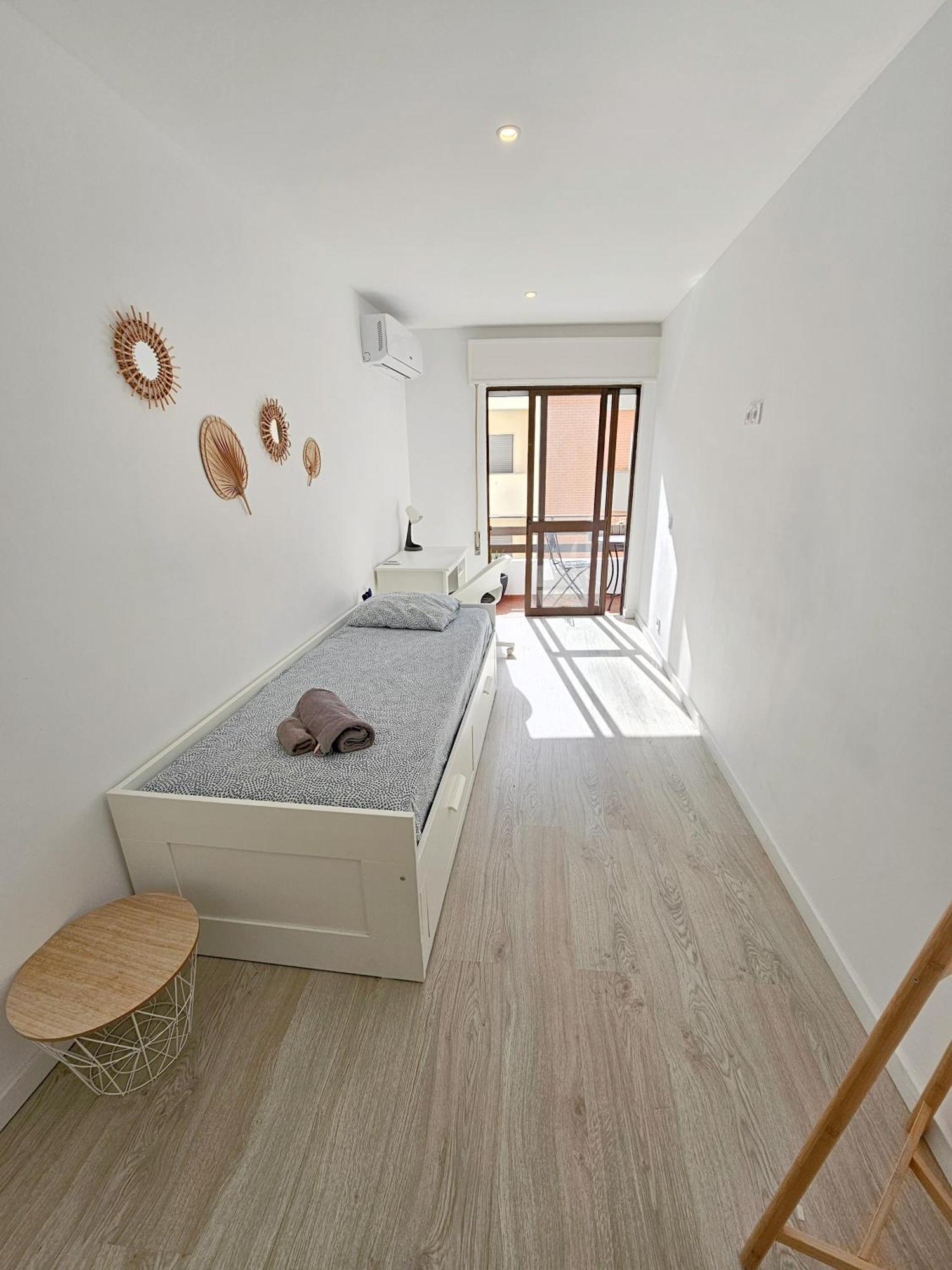Casa Oliveira - Sunny 2-Bed Retreat Steps From The Beach Armação de Pêra 외부 사진